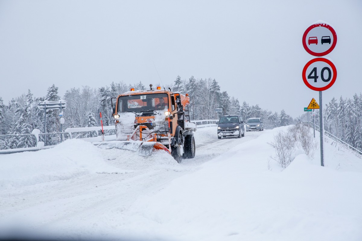 Odśnieżanie drogi