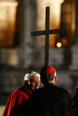 VATICAN-POPE-EASTER-GOOD FRIDAY