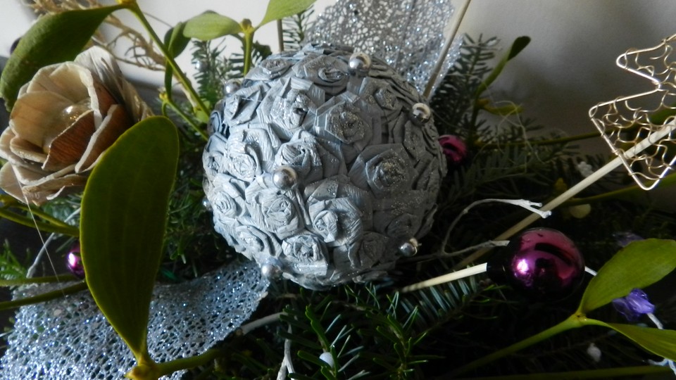 Ozdoby choinkowe ręcznie robione i cotton balls DIY - Dom