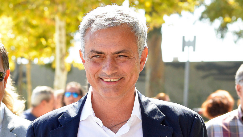 Słynny trener piłkarski Jose Mourinho został patronem jednej z ulic w Setubalu w południowej Portugalii. Szkoleniowiec Manchesteru United przyjechał z tej okazji do rodzinnego miasta.