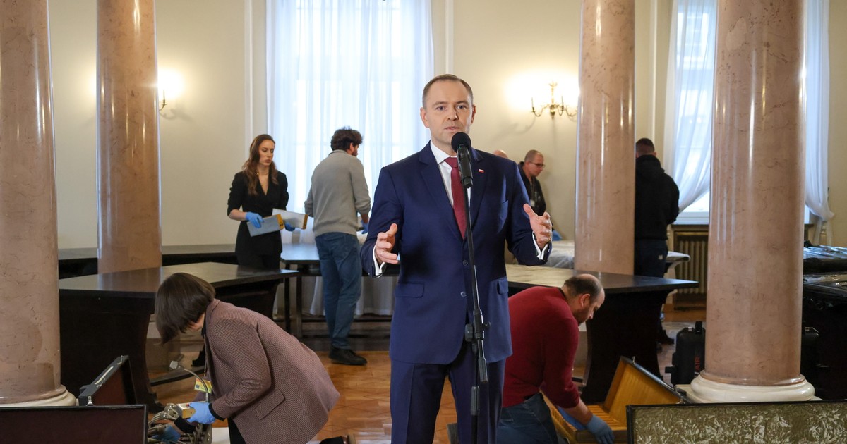 Tęsknię za jednoznacznością i prostymi słowami. Sama się sobie dziwię