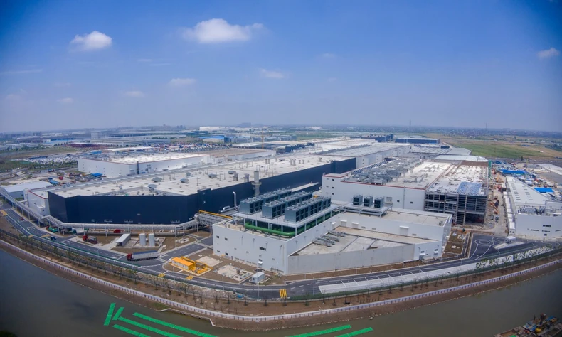 Teslina giga fabrika u Šangaju