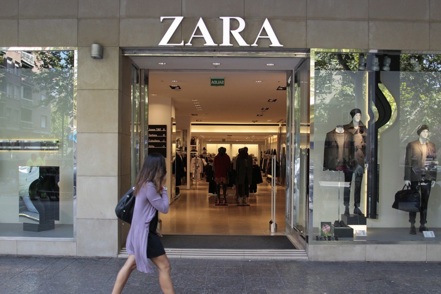 Zara musiała wdrożyć nowe technologie, aby konkurować z Amazonem