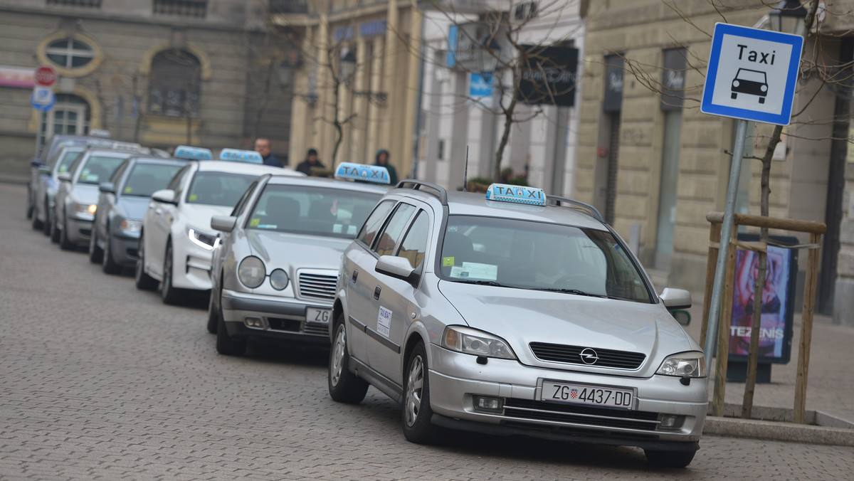 Turystki miały przejechać 25 km. Taksówkarz zażądał gigantycznej kwoty