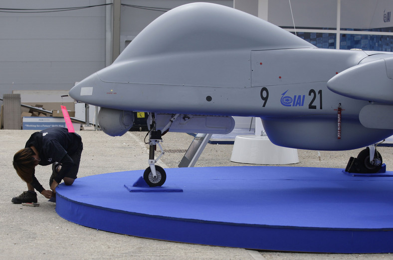 Samolot bezzałogowy firmy BAE Systems prezentowany na Farnborough International Airshow, fot. Simon Dawson/Bloomberg