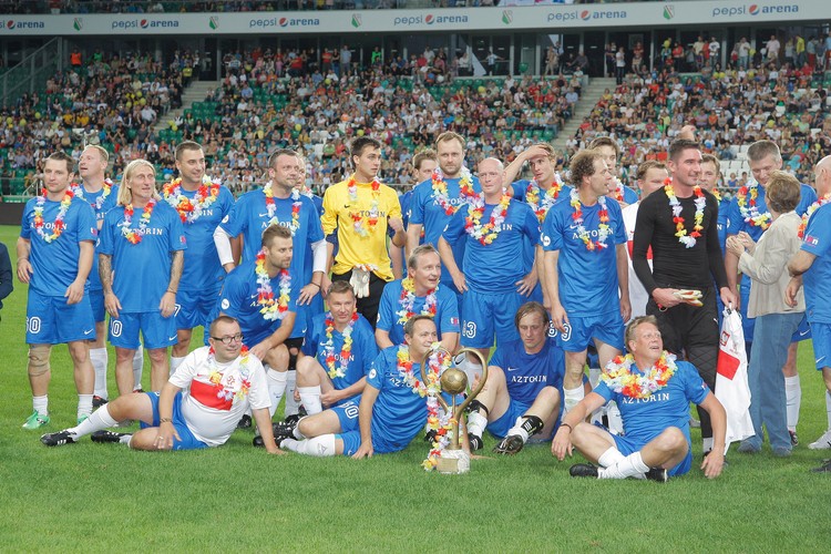 Wielki mecz TVN kontra politycy