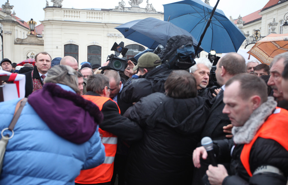 WARSZAWA 9 MIESIĘCY PO KATASTROFIE SMOLEŃSKIEJ