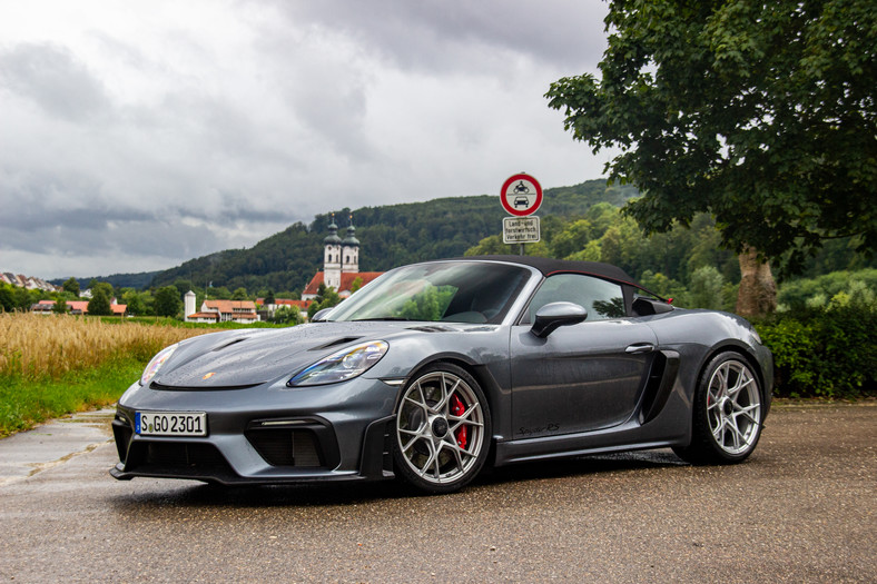 Porsche 718 Spyder RS