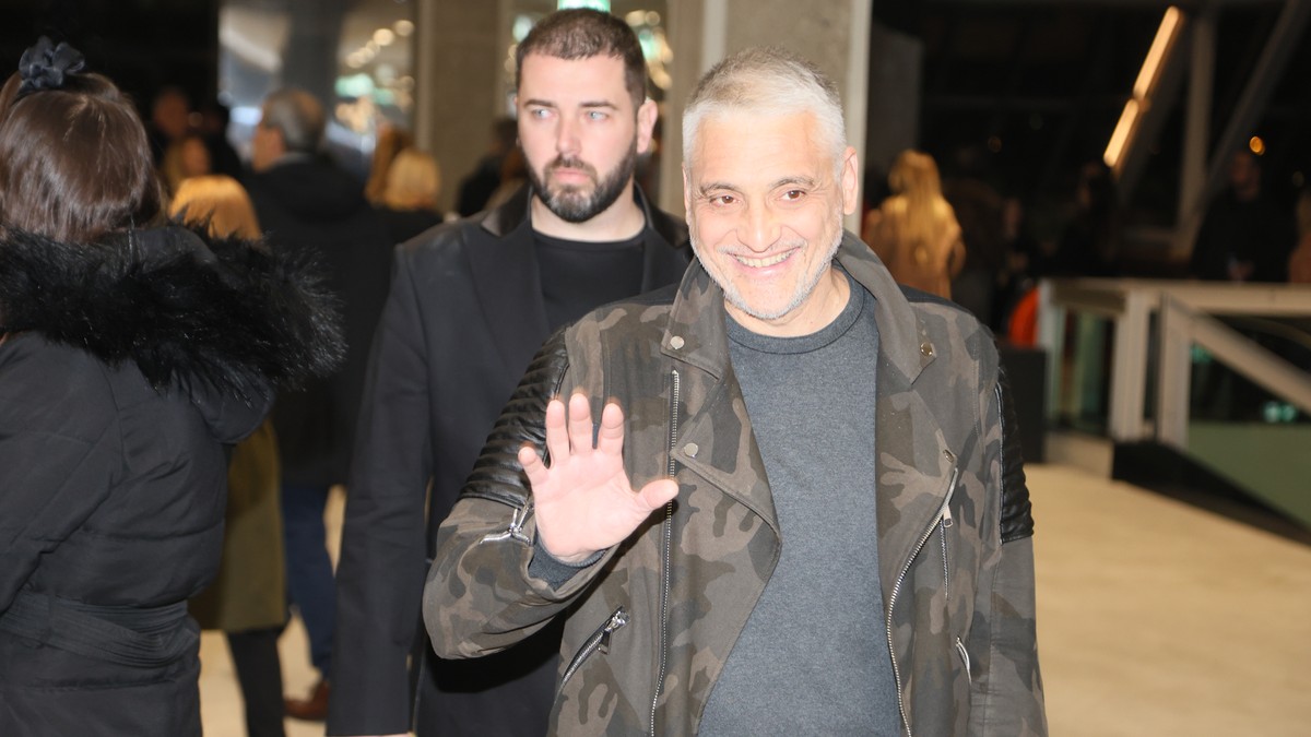 ČEDA JOVANOVIĆ I NJEGOV CIMER POKAZALI ŠTA OBILAZE U BOSNI Političar uživao sa roditeljima Ace Kosa, pa se oduševio onim što vidi: "OVO MI JE U KRVI" (FOTO) Kép