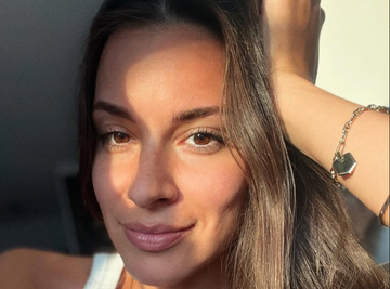 "UVALJOTKA" Dragana Kosjerina pokazala prizor iz dnevne sobe, zauzela joj mesto bez imalo ustručavanja! (FOTO)