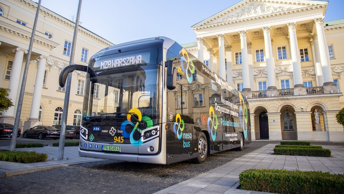 Warszawa: Pierwszy autobus wodorowy. "To naturalny kierunek rozwoju miast"