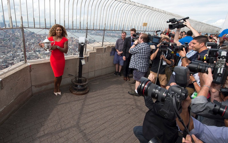 Seksowna sukienka i białe szpilki. Takiej Sereny Williams jeszcze nie widzieliście