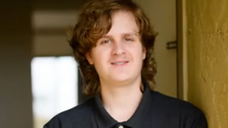 Samuel sa predávkoval drogami.