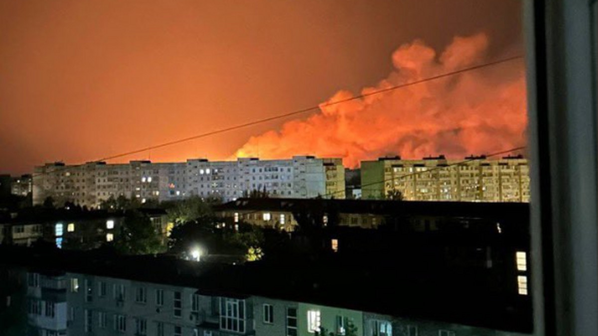Potężna eksplozja w Berdiańsku. Łuna ognia nad miastem [RELACJA NA ŻYWO]