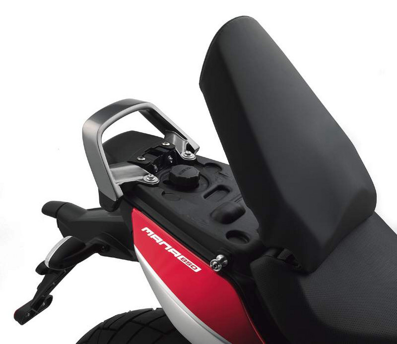 Aprilia NA 850 Mana z automatem trafia do produkcji