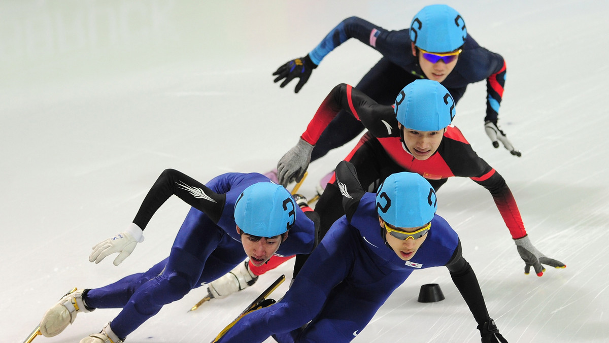 Koreańczycy w rywalizacji short trackowe wyraźnie poprawiają swoją sytuację w tabeli medalowej Pierwszych Zimowych Młodzieżowych Igrzysk Olimpijskich. W Innsbrucku zdominowali rywalizację, sięgając już po cztery złote medale w tej dyscyplinie.