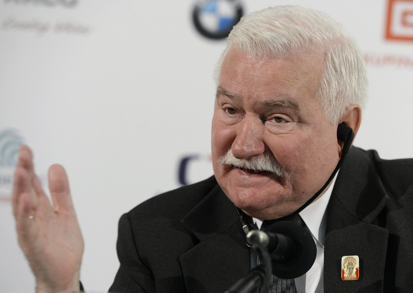 Lech Wałęsa był gościem specjalnym 49. Międzynarodowego Festiwalu Filmowego w Karlowych Warach. Były prezydent osobiście przedstawił na słynnej imprezie film Andrzeja Wajdy "Wałęsa. Człowiek z nadziei" – to pierwszy taki przypadek w historii festiwalu