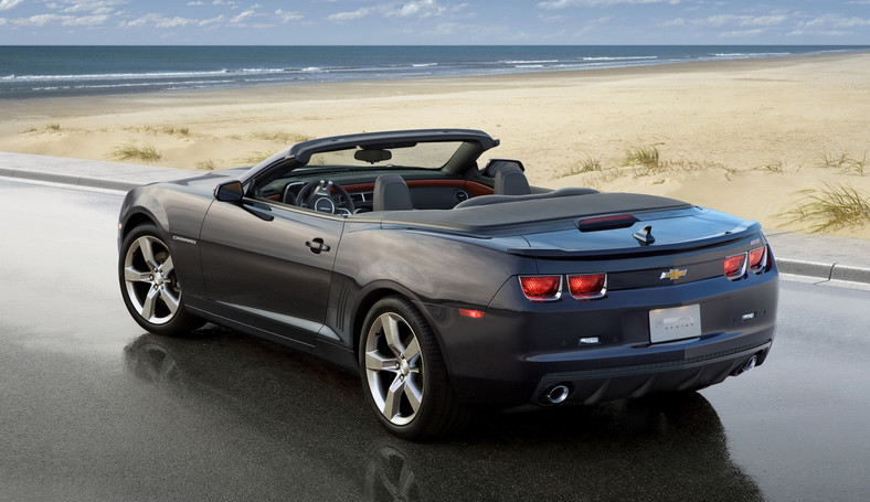 Chevrolet Camaro Convertible 2011