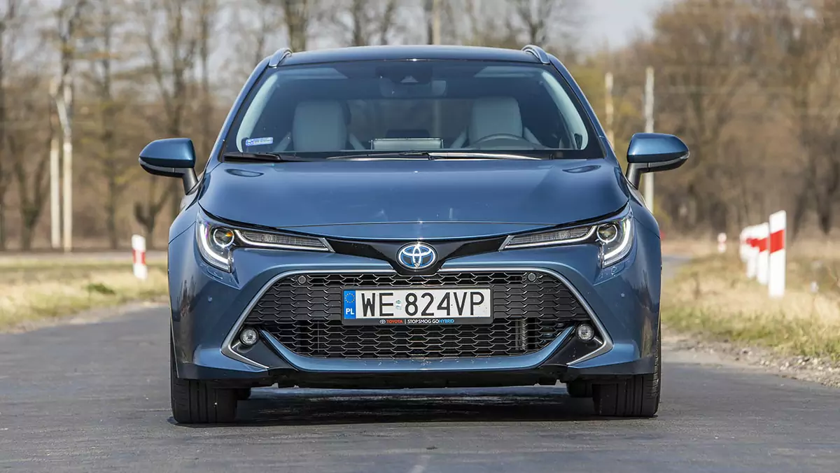 Oszczędzaj z fantazją - test Toyoty Corolla Touring Sports 2.0 Hybrid