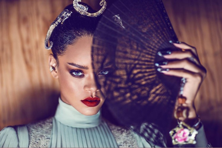 Rihanna na zdjęciach w 'Harper's Bazaar China'