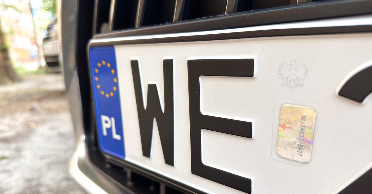 Podwyżki dla kierowców 2026. Dowody i tablice rejestracyjne dużo droższe. Nowe plany Ministerstwa Infrastruktury