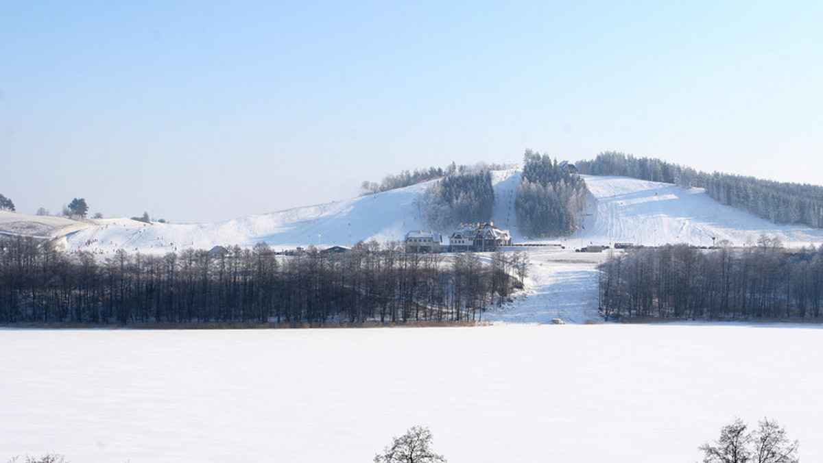 O nowy, ósmy z kolei wyciąg narciarski i lodowisko z wypożyczalnią łyżew wzbogaci się niebawem Wojewódzki Ośrodek Sportów Zimowych Szelment na Suwalszczyźnie. Ponadto powiększony zostanie snowpark.