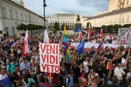 protest przed Pałacem Prezydenckim