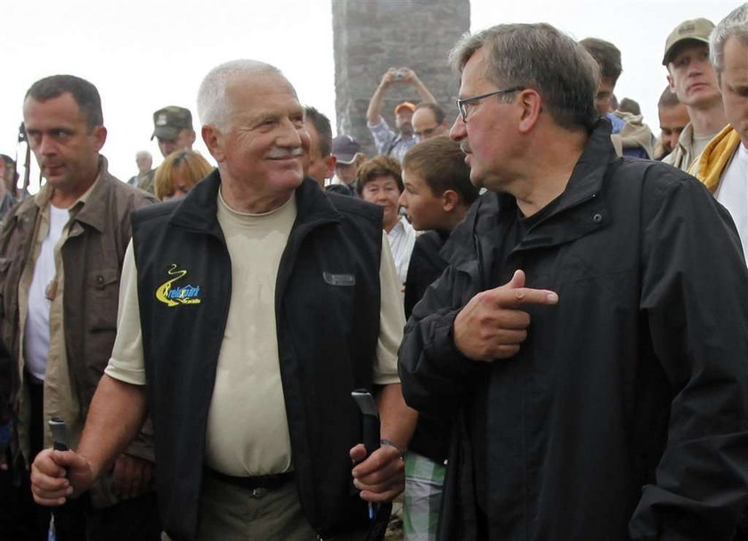 Prezydent Polski i Czech we wtorek spotkali się  na najwyższym szczycie Karkonoszy, na Śnieżce. Rozmawiali o relacjach polsko-czeskich