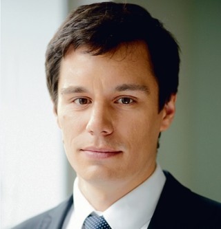 Awanse w Clifford Chance