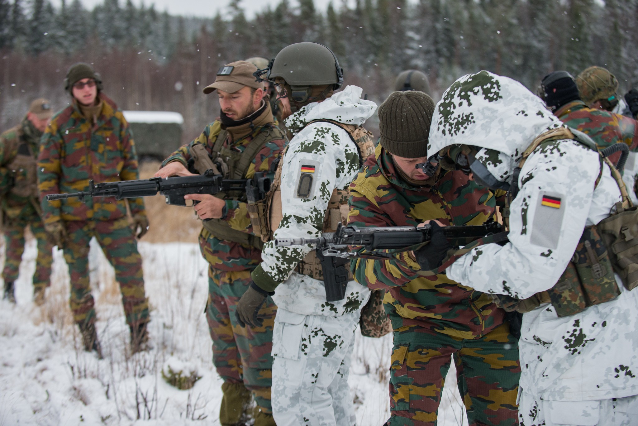 11 of the world's most effective camouflage patterns at hiding combat