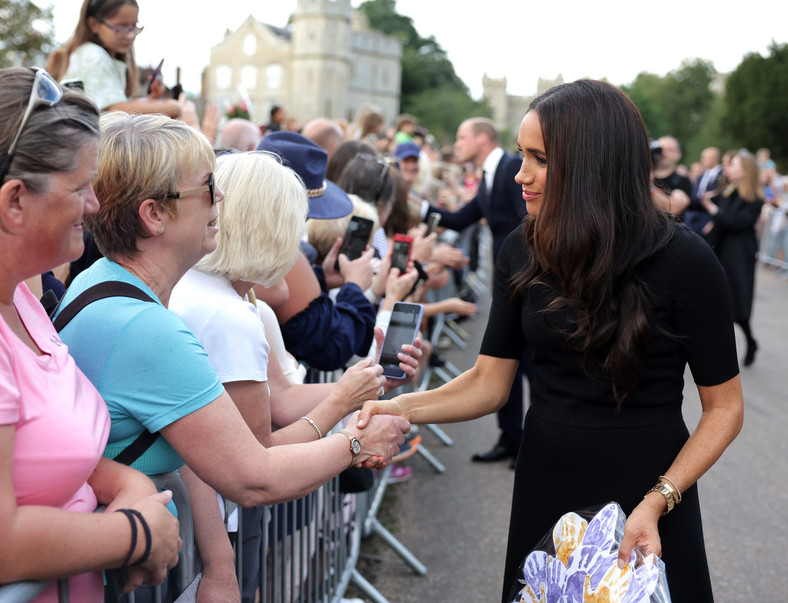 Meghan przyjmuje kondolencje