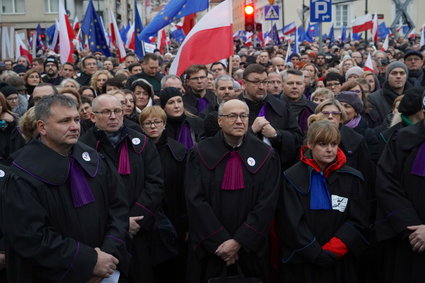 Unia zmierza w stronę wykluczenia Polski z Funduszu Odbudowy
