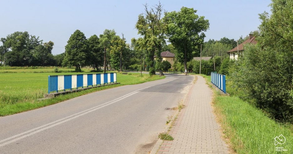 Most w ciągu ul. Powstańców Śląskich w Czarkowie