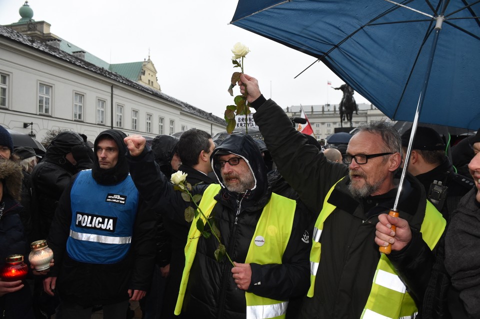 WARSZAWA MIESIĘCZNICA SMOLEŃSKA OBYWATELE RP (manifestacja)