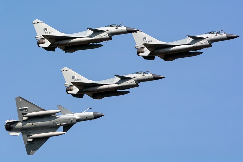Pakistańskie J-10CE