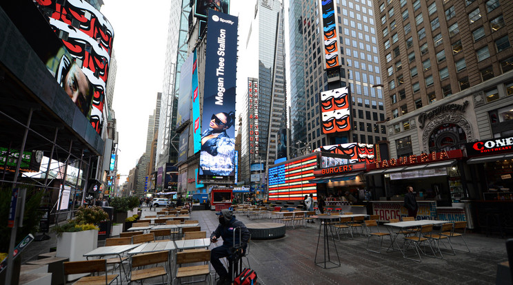 Üres a Time Square  New Yorkban / Fotó: Northfoto