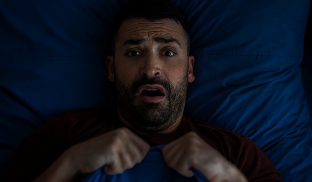 Hipnički trzaj je iznenadno, nevoljno trzanje mišića koje se javlja kada telo tone u san