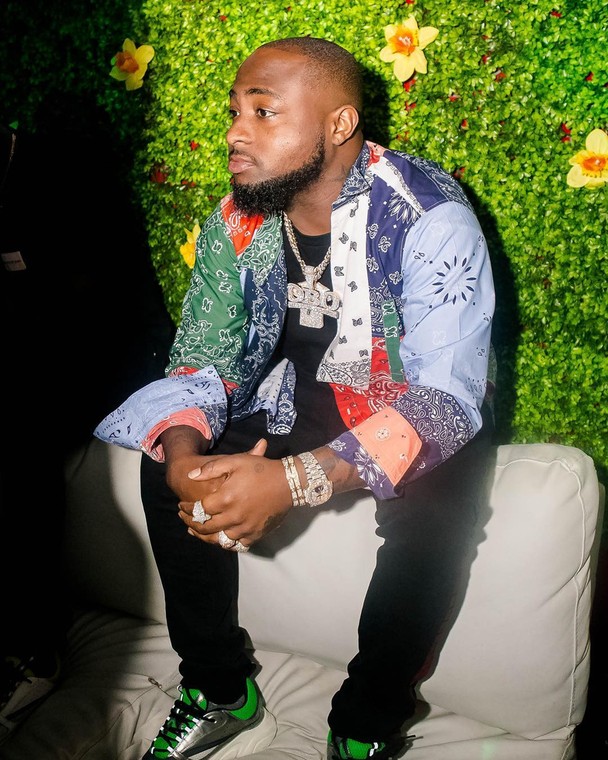 Davido makes list of 19,901 owing the Federal Government of Nigeria taxes[Instagram/DavidoOfficial]