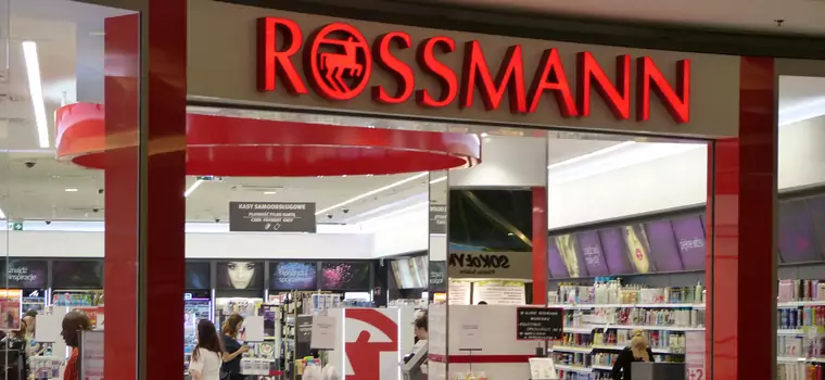 Rossmann testuje automaty do napełniania butelek klientów