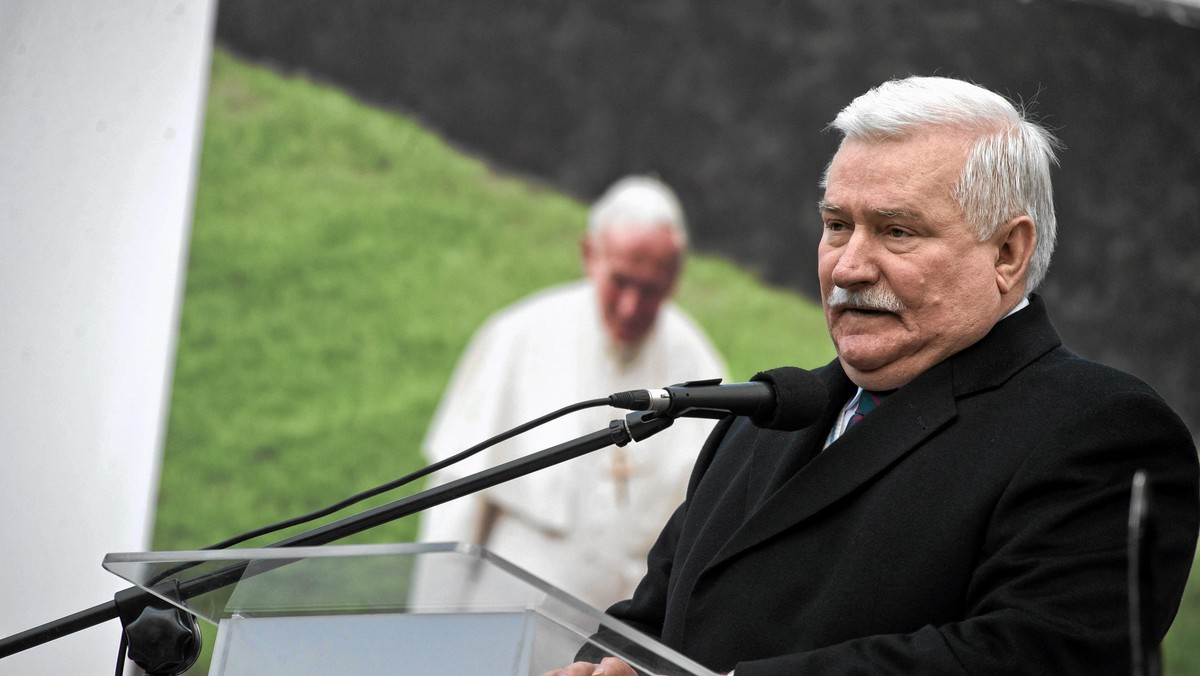 ABW dysponuje nagraniem rozmowy funkcjonariuszy WSI, którzy opowiadają o tym, jak w 1980 roku do Stoczni Gdańskiej został dowieziony Lech Wałęsa. Jedną z osób, która jest na tym nagraniu to płk Leszek Tobiasz. Oficer zmarł dwa tygodnie temu - informuje "Nasz Dziennik".