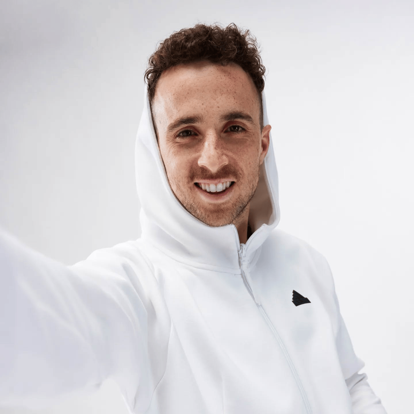 Po nehode tragicky zahynul útočník Liverpoolu Diogo Jota († 28).