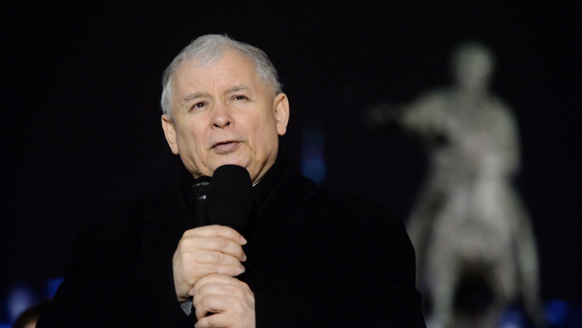 Jarosław Kaczyński, pałac prezydencki, miesięcznica