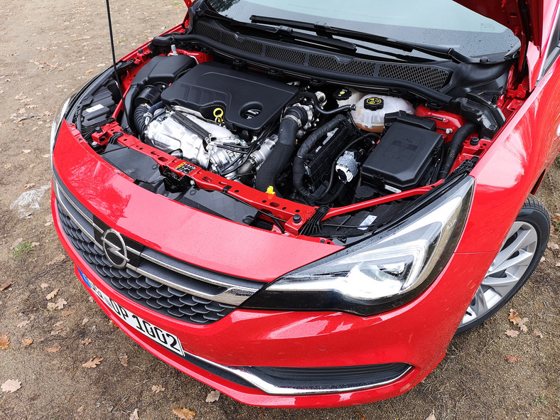 Opel Astra 1.6 BiTurbo