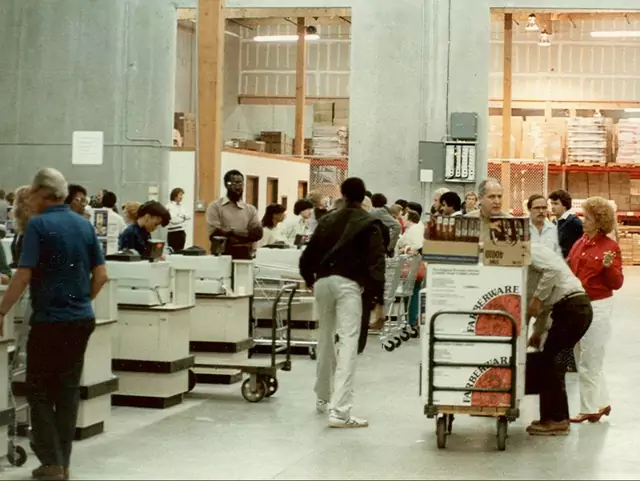 What Costco Looked Like When It Opened in 1983
