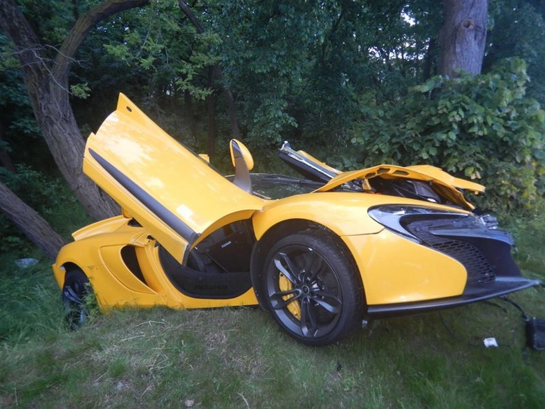 Rozbity McLaren