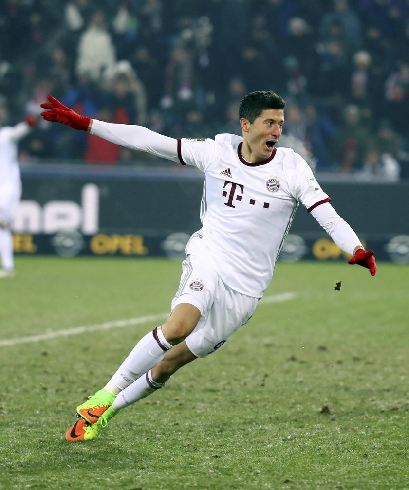 Robert Lewandowski bohaterem. Historyczny wyczyn. Bayern – Freiburg