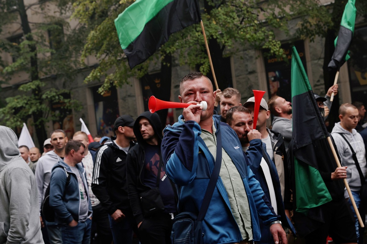 Protest górników z LW Bogdanka przed Ministerstwem Aktywów Państwowych w Warszawie