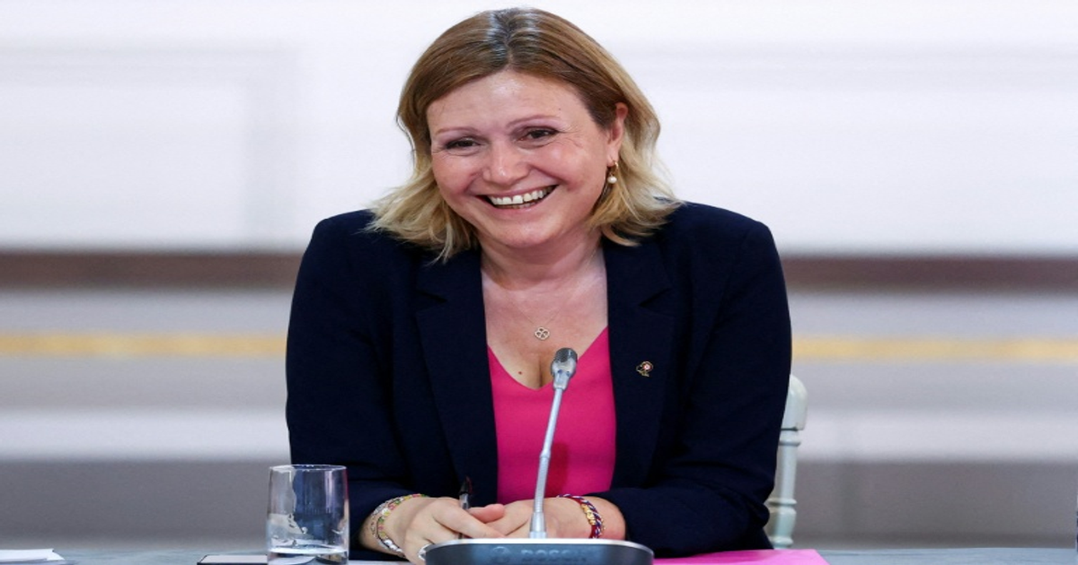 Braun-Pivet critique les mots maladroits de Bayrou