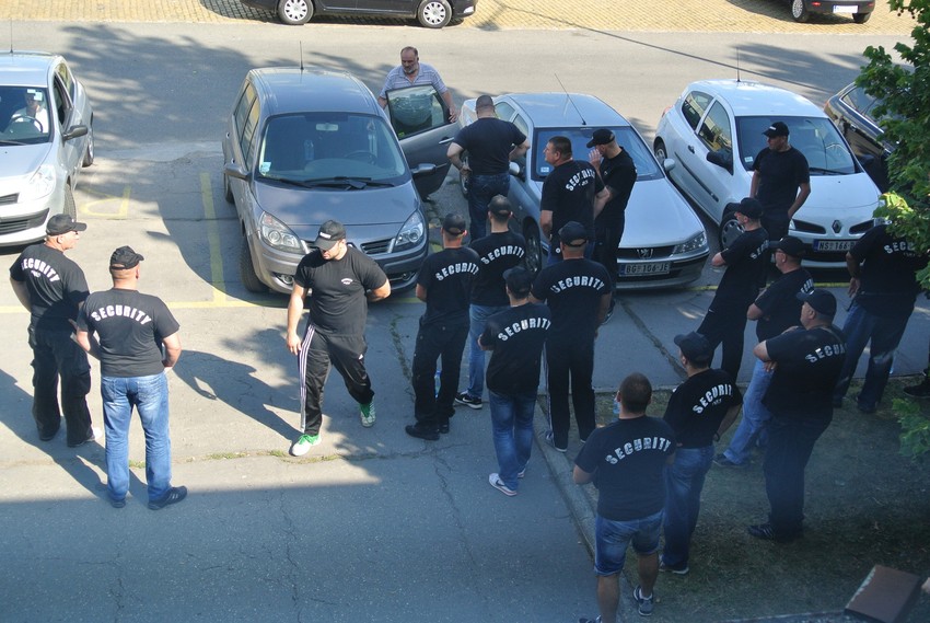 Prisilno izbacivanje Milenka Milivojevića iz Luke Novi Sad