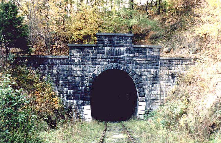 Polskie Koleje Rekordów - tunel pod Małym Wołowcem